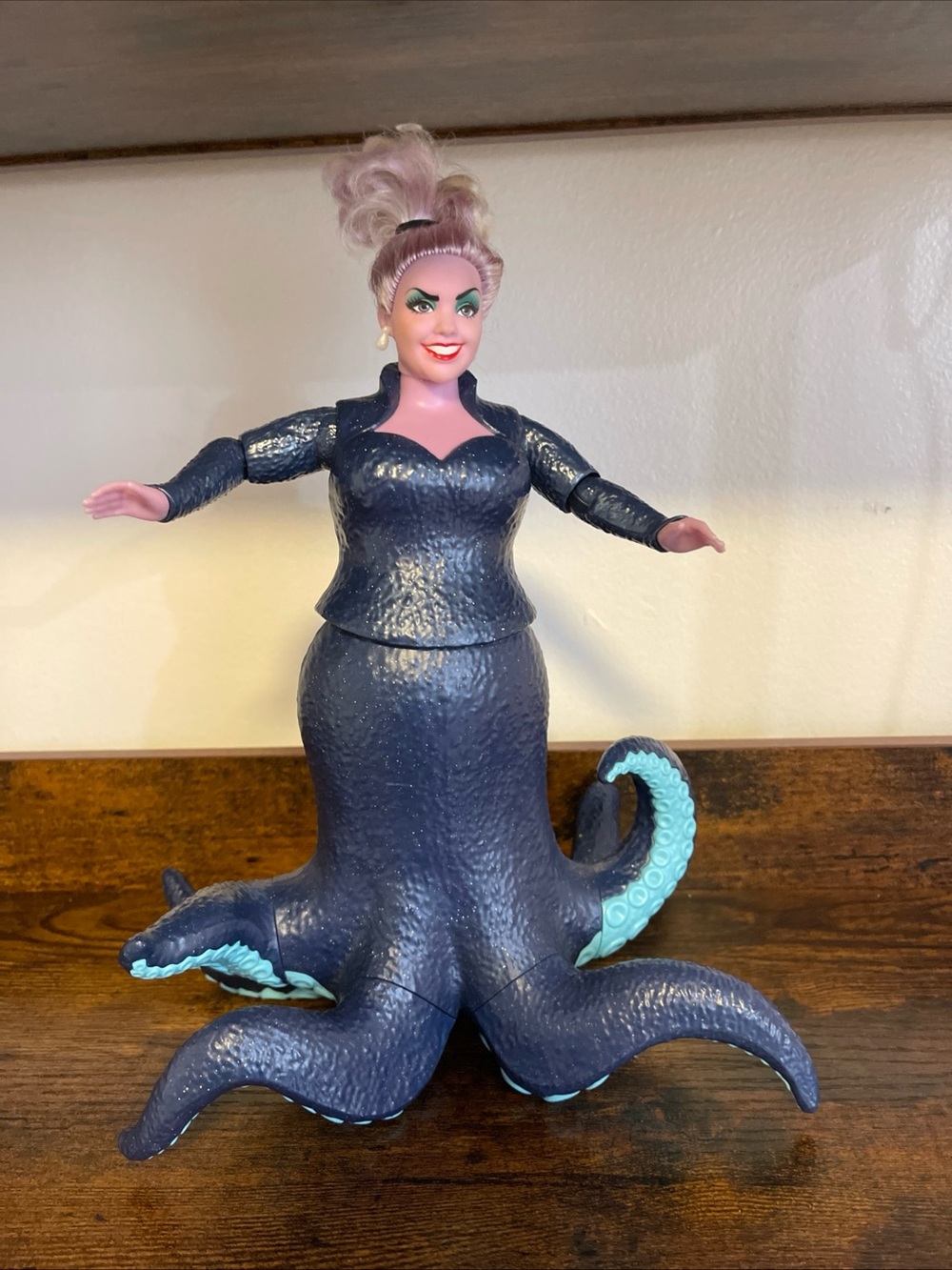 Disney Ursula Figure in Dark Blue with Teal Tentacles,very good condition